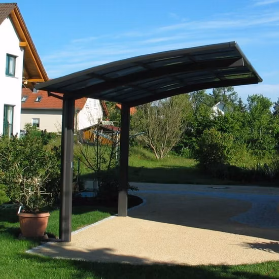 Paralume rotondo in agnello di salice con decorazione in legno e metallo